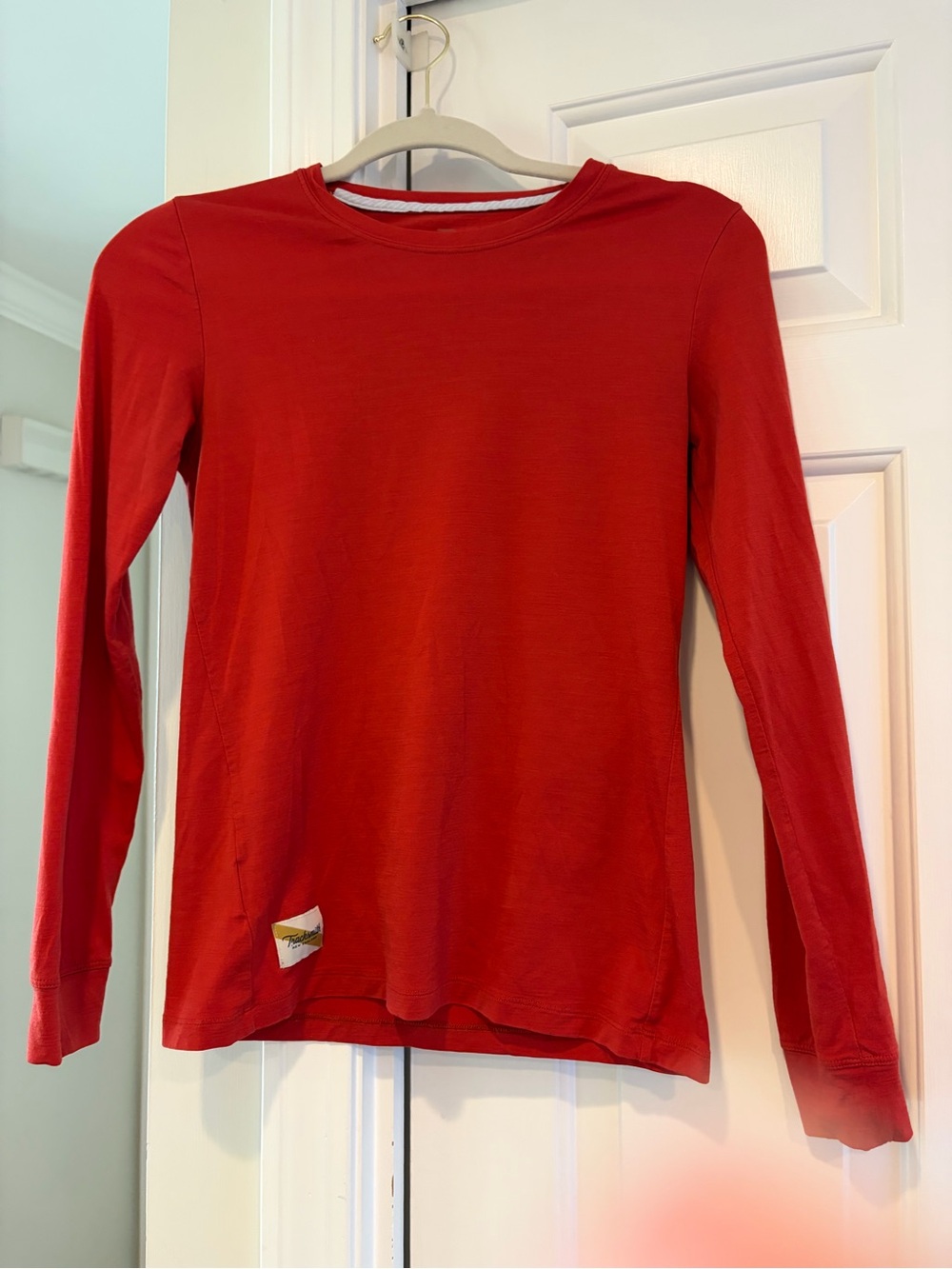 Tracksmith Harrier Red Long-Sleeve Women’s Running Crewneck Top